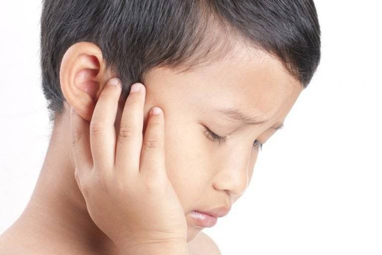 Trẻ dễ bị suy giảm thính lực nếu thường xuyên tới phòng hát 