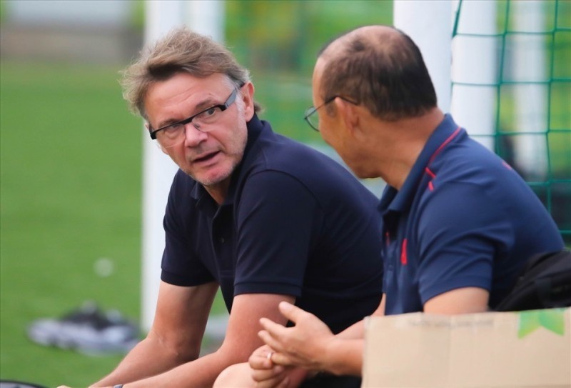 Ông Philippe Troussier chính thức làm huấn luyện viên trưởng đội tuyển Việt Nam