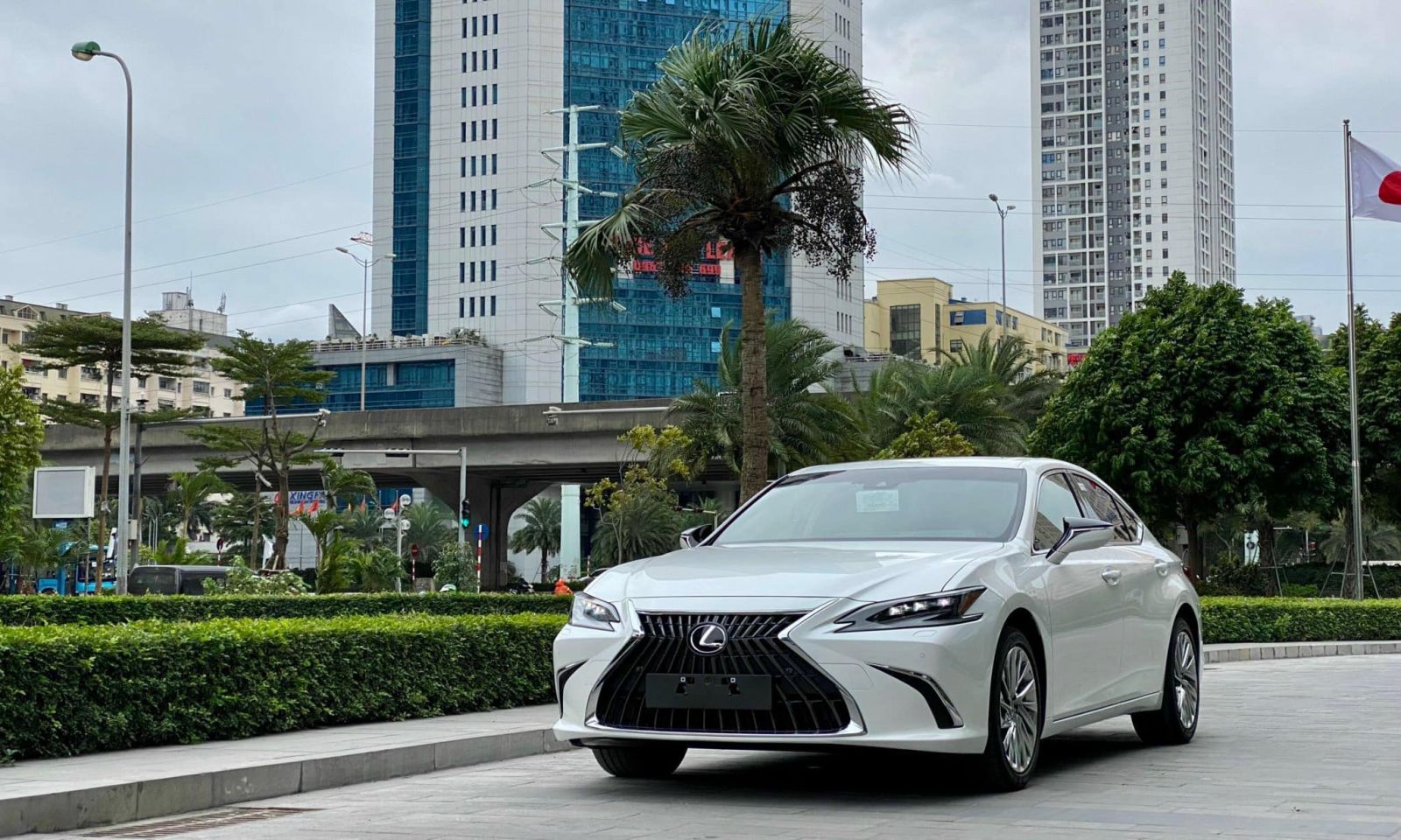 Giá xe ô tô Lexus tháng 4/2023: Dao động từ 2,1 - 9,6 tỷ đồng