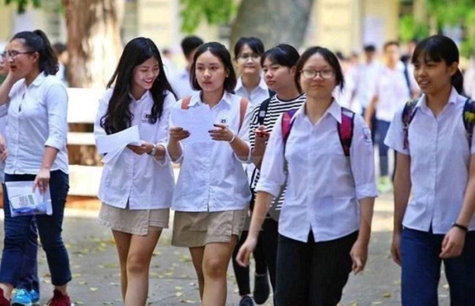 TP Hồ Chí Minh có 96.325 học sinh làm thủ tục thi vào lớp 10