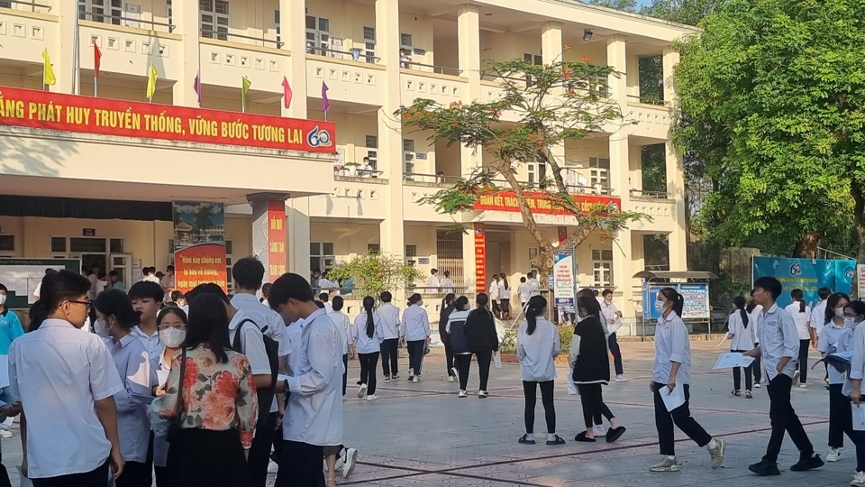 Kỳ thi tốt nghiệp THPT năm 2023: Thí sinh thi môn đầu tiên - Ngữ văn