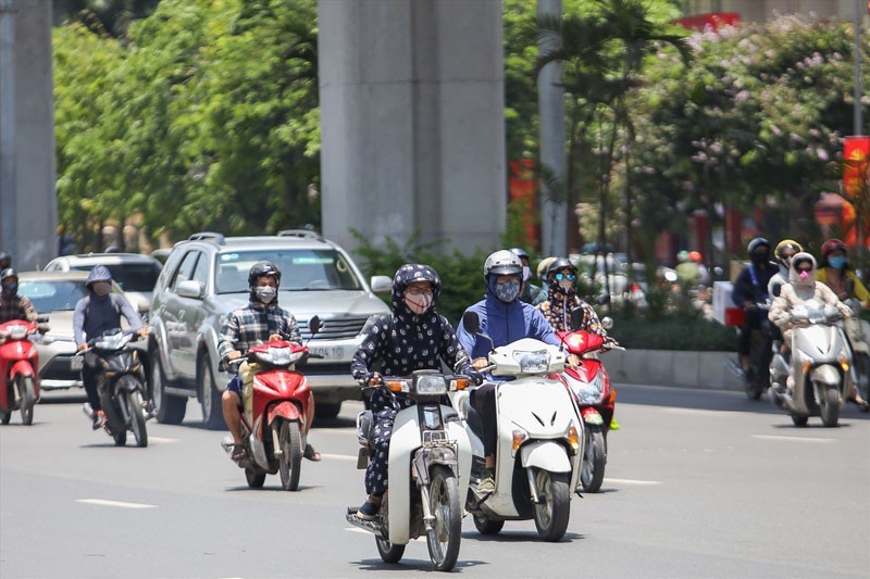 Dự báo thời tiết ngày 1/7/2023: Hà Nội tiếp tục nắng nóng, có nơi trên 38 độ C