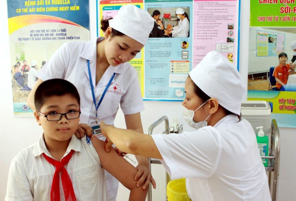 Yêu cầu bảo đảm kinh phí cho vaccine tiêm chủng mở rộng