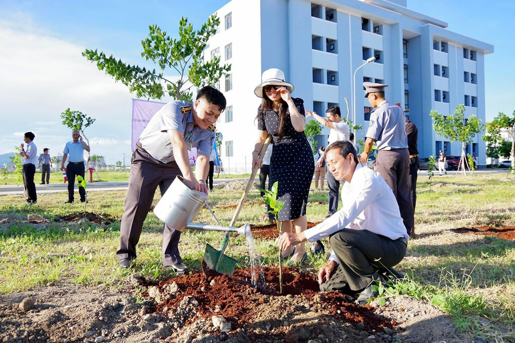 HANE: Nhiều hoạt động nỗ lực vì một Việt Nam xanh tại Vùng 2 Hải Quân