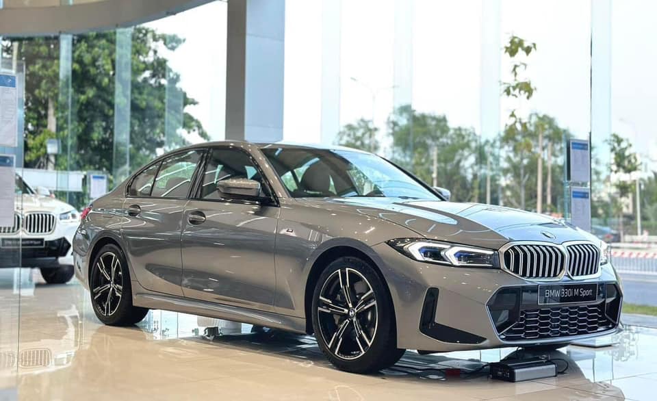 Giá xe ô tô BMW tháng 7/2022: Ưu đãi lên đến 150 triệu đồng