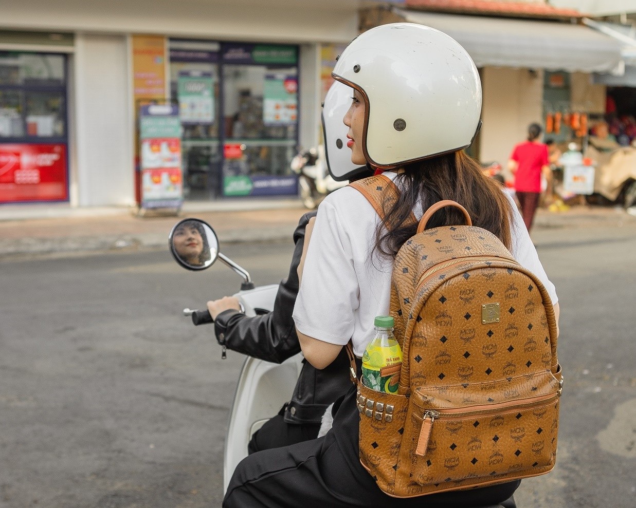 Sĩ tử bồn chồn, suốt ruột “ngóng” điểm chuẩn đại học từng giờ