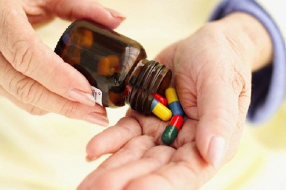 6 loại thuốc cần thận trọng dùng ở người cao tuổi