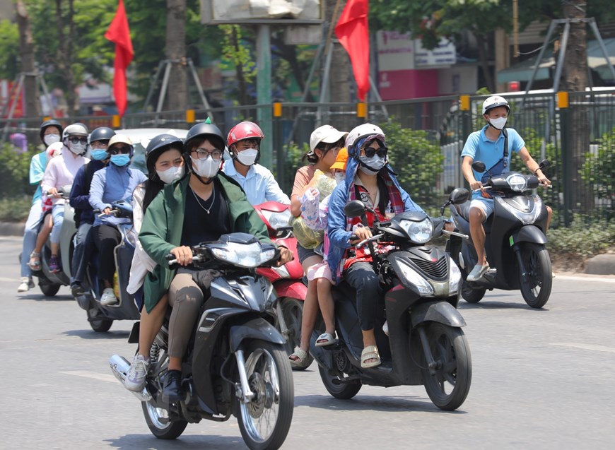 Dự báo thời tiết ngày 24/9/2023: Hà Nội chiều tối và đêm có mưa, ngày nắng nóng