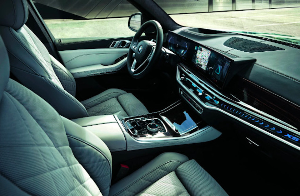 THACO AUTO ra mắt bộ đôi BMW X5 mới và BMW XM tại Việt Nam