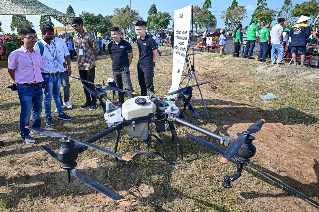 Nhiều máy móc thiết bị nông nghiệp trình diễn tại Festival quốc tế lúa gạo