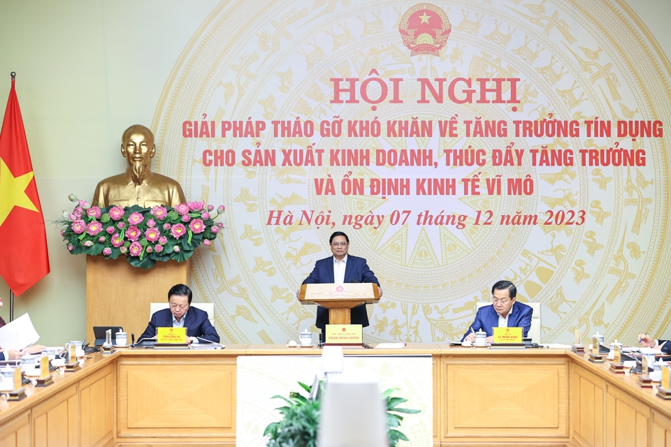 Xử lý nghiêm việc cấp tín dụng cho doanh nghiệp sân sau