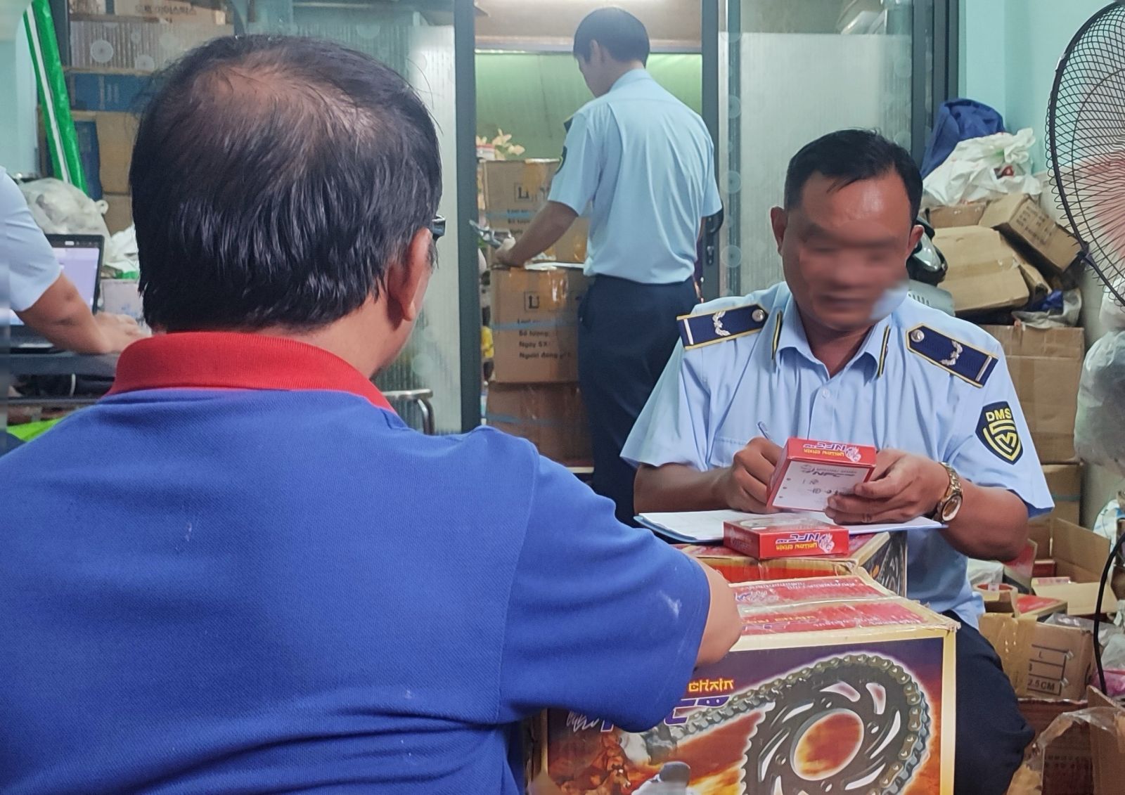 TP Hồ Chí Minh: Phát hiện và tạm giữ số lượng hàng hóa không rõ nguồn gốc xuất xứ giá trị hơn 1,6 tỷ đồng