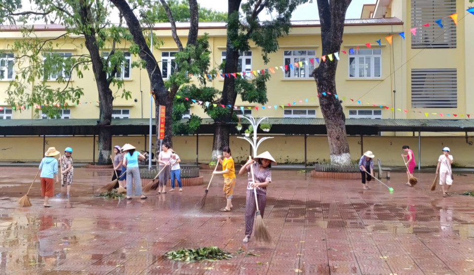 Hà Nội: các trường học khẩn trương vệ sinh môi trường khi nước rút