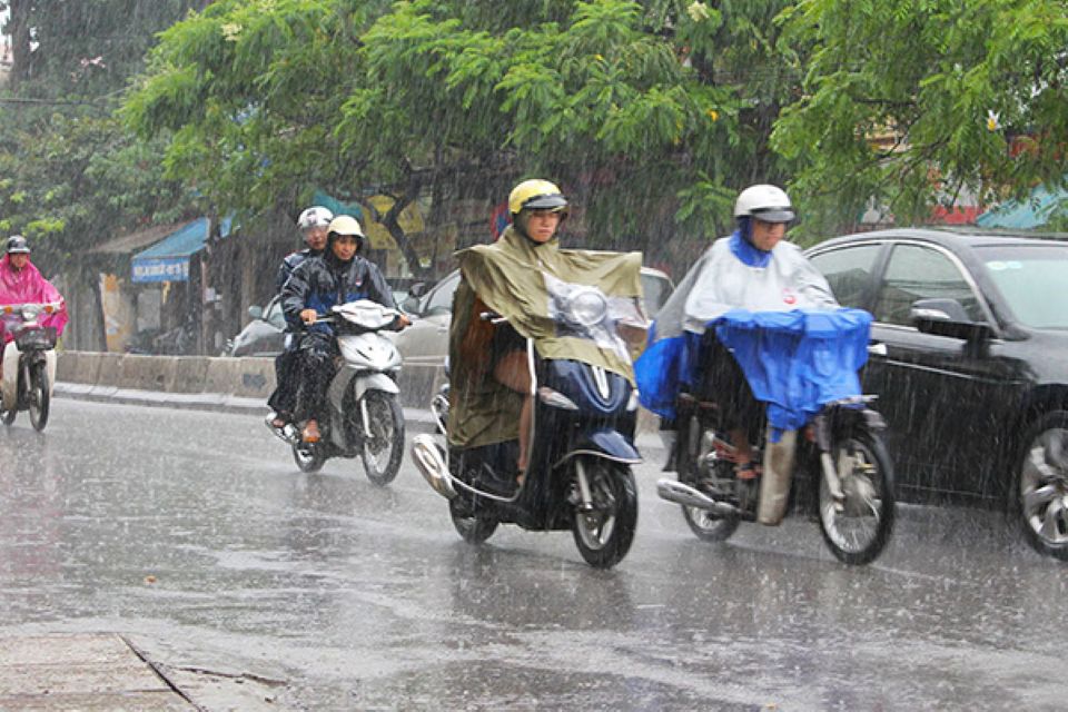 Thời tiết ngày 22/10/2024: Bắc Bộ có mưa rào và dông