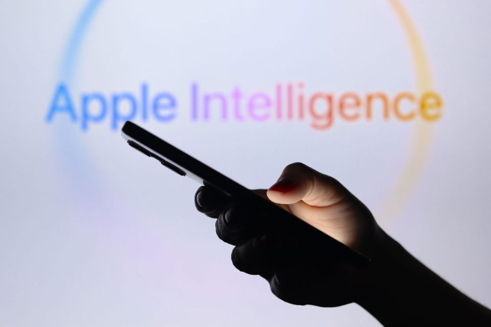 Lý do Apple Intelligence phát hành trễ?