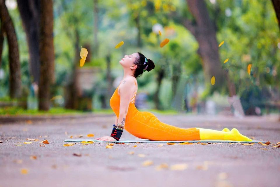 Trào lưu tập yoga “ra đường”