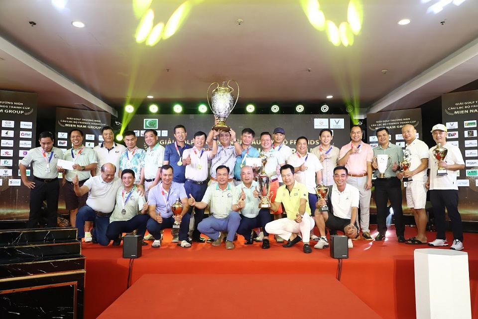 Giải golf thường niên CLB Friends “Tranh cúp Miền Nam Group”: Nữ golfer đoạt giải HiO