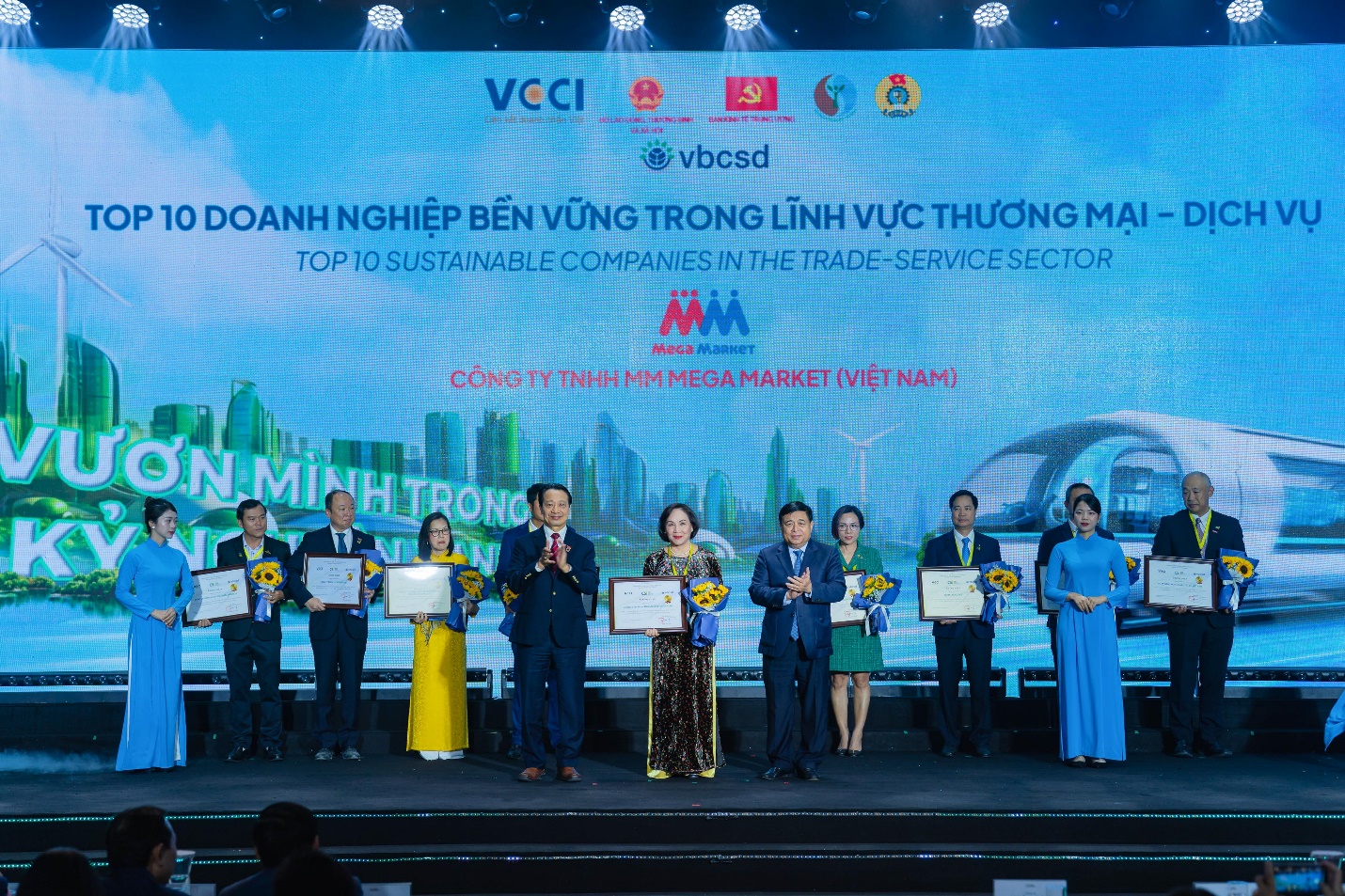 MM Mega Market được vinh danh trong Top 10 Doanh nghiệp bền vững