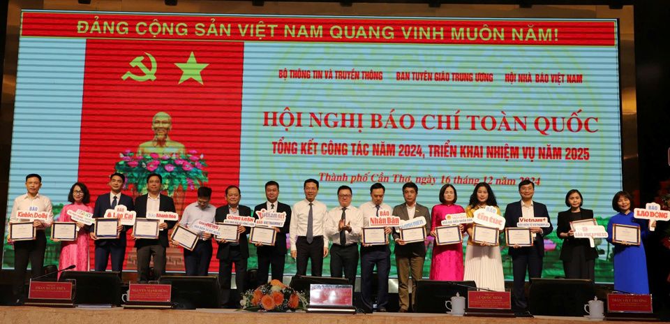 Báo Kinh tế & Đô thị đạt xuất sắc về chuyển đổi số báo chí