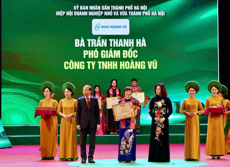 Hà Nội tôn vinh doanh nghiệp, doanh nhân Thăng Long tiêu biểu 2024