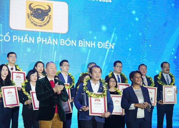 Phân bón Bình Điền tiếp tục đạt danh hiệu “Top 50 Doanh nghiệp xuất sắc nhất Việt Nam năm 2024”