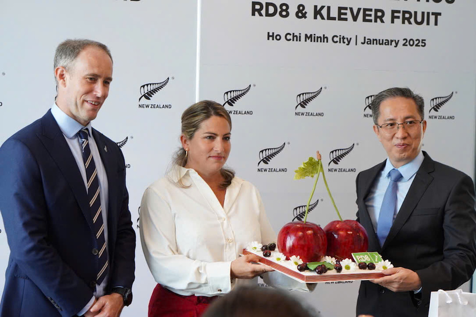 Klever Fruit và RD8 ký MOU hợp tác phát triển cherry hữu cơ Newzealand tại Việt Nam