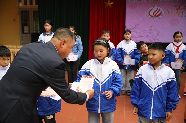 Âm Vang Sông Mã nơi lan toả tình yêu thương đến với người dân Thanh Hoá tại quê nhà