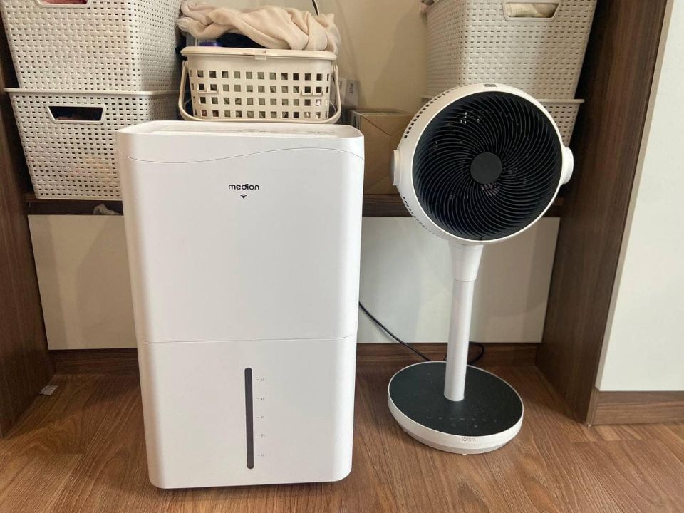 Thiết bị máy hút ẩm "cháy" hàng trong mùa nồm ẩm