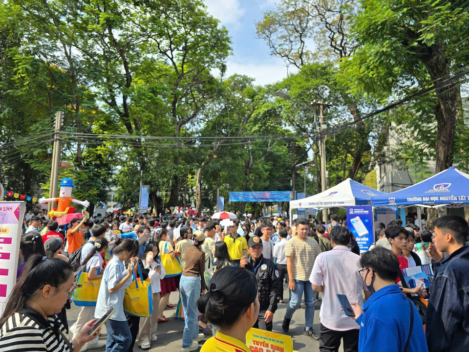 Học viện Cán bộ TP Hồ Chí Minh gây ấn tượng tại ngày hội tư vấn tuyển sinh - hướng nghiệp 2025