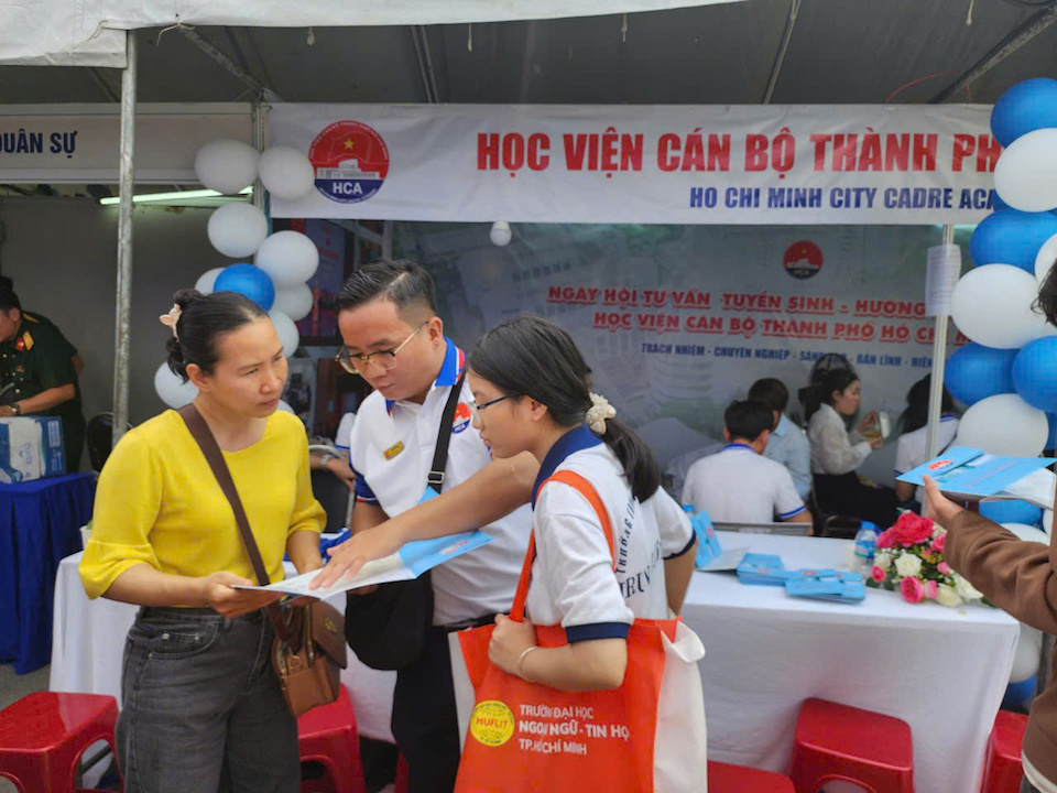 Học viện Cán bộ TP Hồ Chí Minh gây ấn tượng tại ngày hội tư vấn tuyển sinh - hướng nghiệp 2025