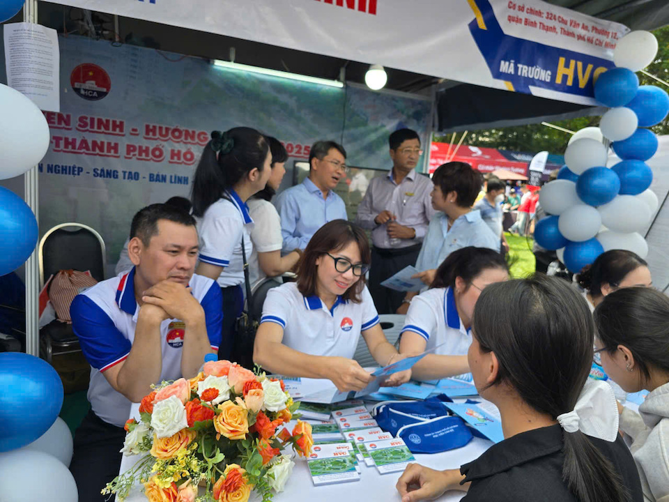 Học viện Cán bộ TP Hồ Chí Minh gây ấn tượng tại ngày hội tư vấn tuyển sinh - hướng nghiệp 2025