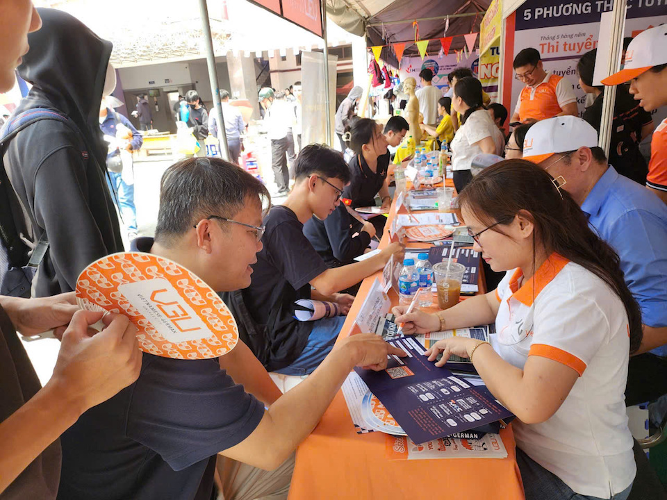 Học viện Cán bộ TP Hồ Chí Minh gây ấn tượng tại ngày hội tư vấn tuyển sinh - hướng nghiệp 2025