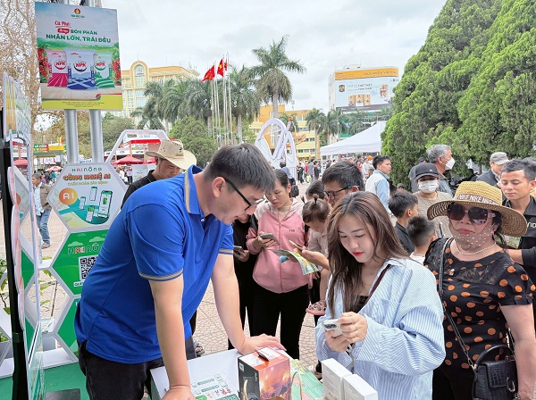 Phân bón Cà Mau cung cấp bộ giải pháp dinh dưỡng toàn diện giúp nâng cao năng suất cây cà phê