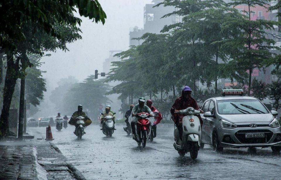 Thời tiết ngày 14/3/2025: Nam Bộ ngày nắng, Trung Bộ có mưa rào