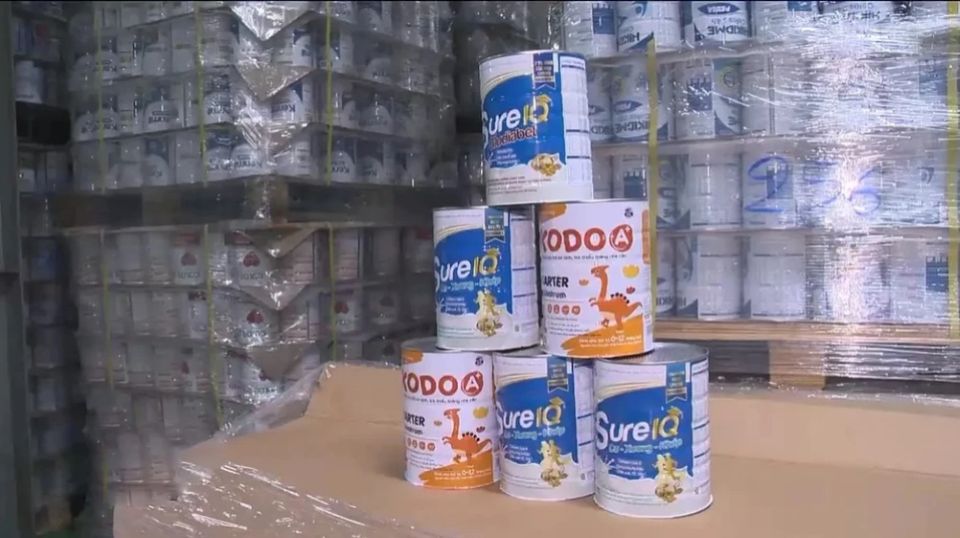 Bộ Y tế yêu cầu thu hồi toàn quốc 12 loại sữa bột giả