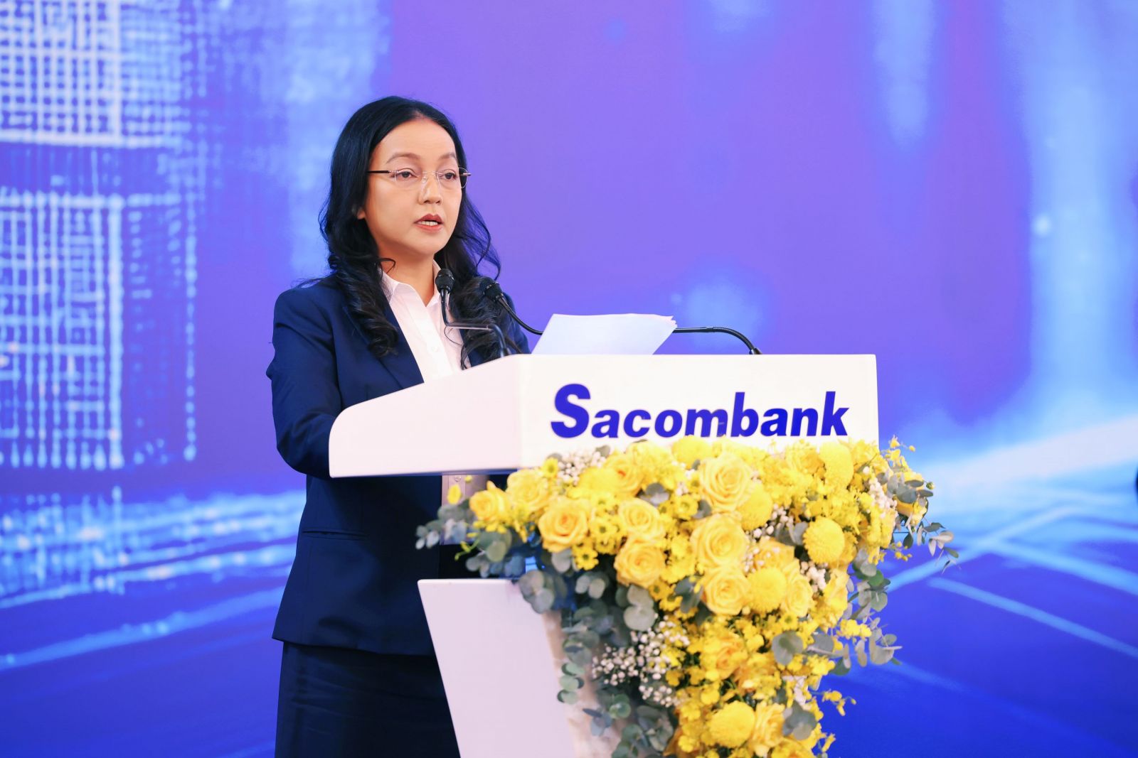 Sacombank đặt mục tiêu năm 2025 tăng trưởng lên 15%, lần đầu lên kế hoạch chia cổ tức sau 9 năm