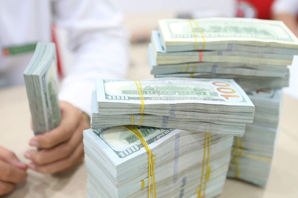 Giá ngoại tệ ngày 1/5/2025: USD bật tăng, Index ở mức 99,49