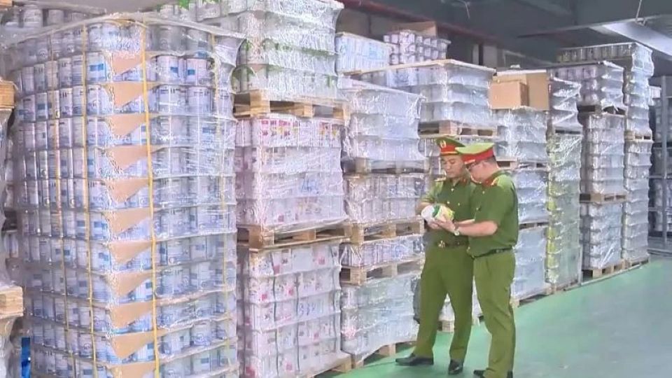 Ngăn chặn và xử lý nghiêm hoạt động sản xuất, buôn bán thuốc giả, sữa giả, thực phẩm bảo vệ sức khỏe giả
