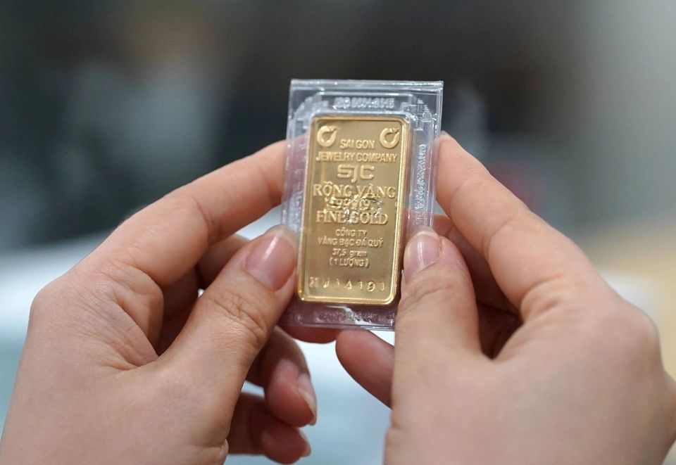 Giá vàng ngày 6/5/2025: Vàng thế giới tăng nhẹ, trong nước đảo chiều giảm mạnh