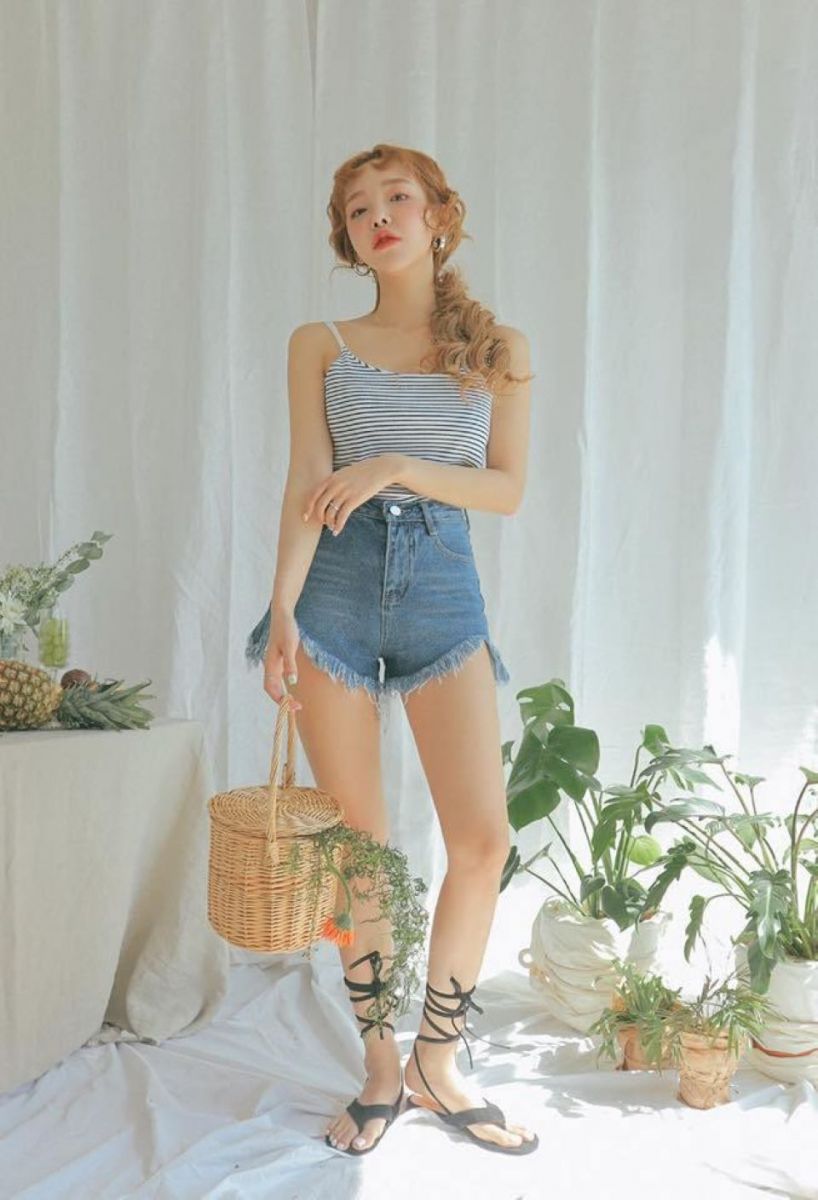 Cách giúp nàng sành điệu hơn khi diện quần short vào mùa hè
