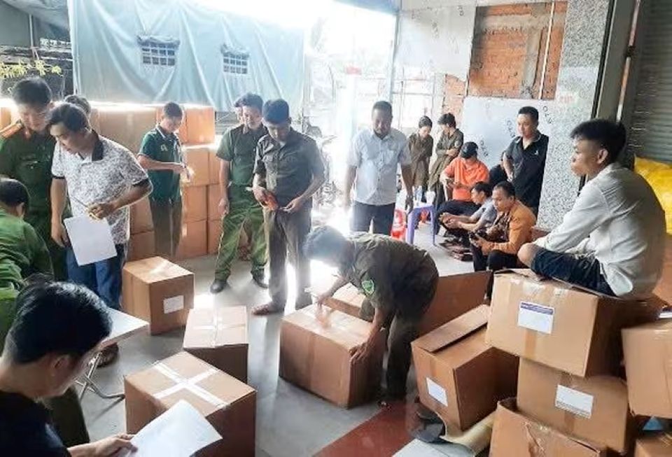 Sóc Trăng: Thu giữ gần 8 tấn sữa, thực phẩm chức năng không rõ nguồn gốc