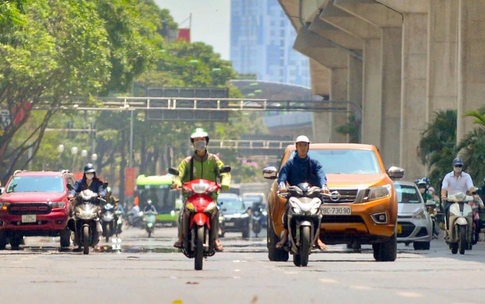 Thời tiết ngày 16/5/2025: Bắc Bộ có mưa to, Nam Bộ nắng nóng