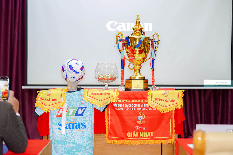 Khởi tranh Press Cup 2025 khu vực phía Nam: 8 đội bóng tham gia tranh tài