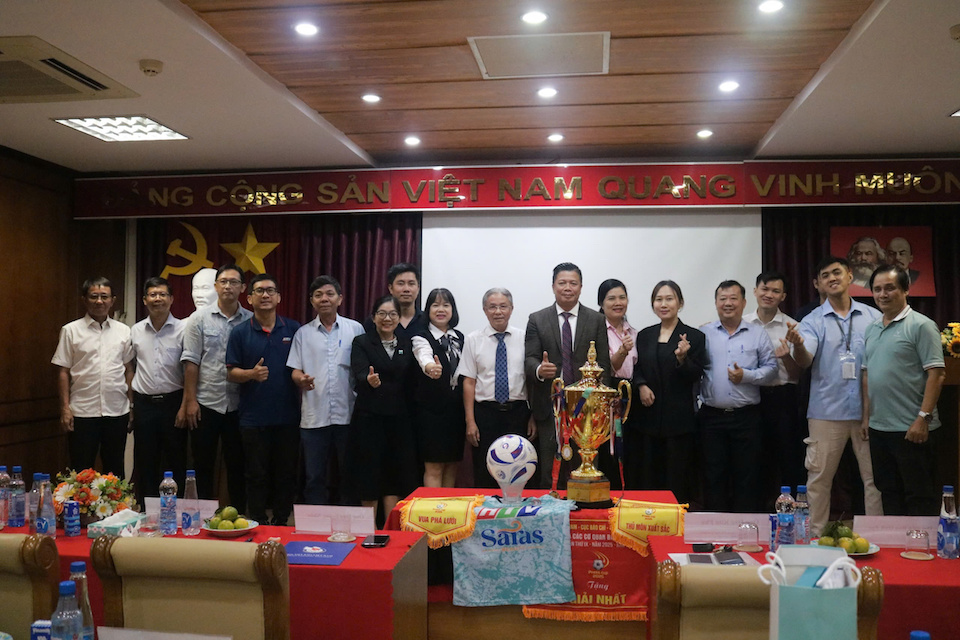 Khởi tranh Press Cup 2025 khu vực phía Nam: 8 đội bóng tham gia tranh tài