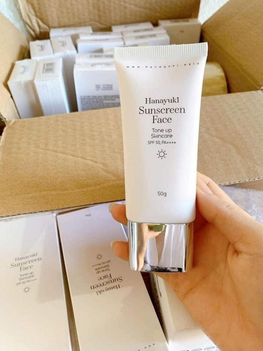 Thu hồi toàn quốc lô kem chống nắng Hanayuki Sunscreen Body ghi nhãn 'lố'