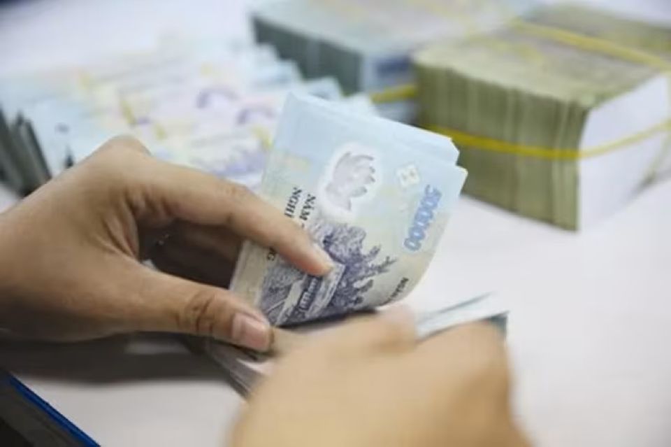 Lãi suất thấp hỗ trợ tăng trưởng kinh tế