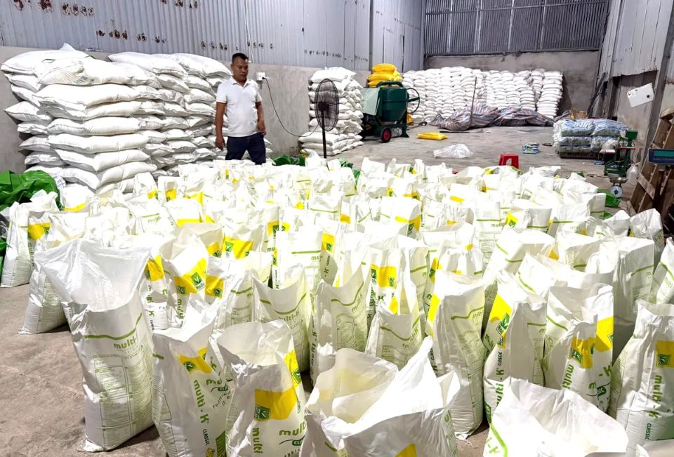 Phát hiện doanh nghiệp sản xuất phân bón dấu hiệu giả, quy mô lớn ở Đồng Nai