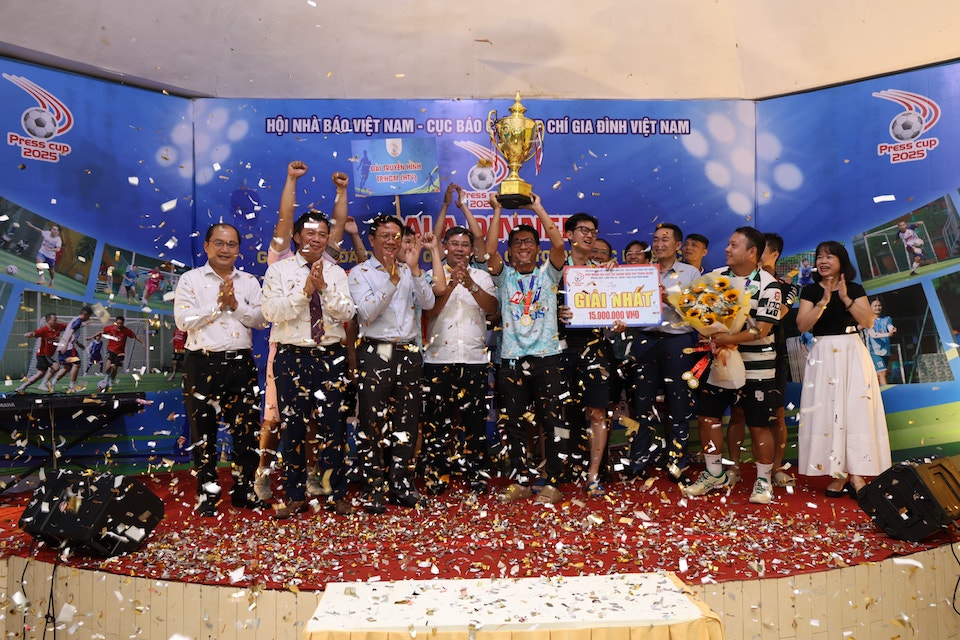 Đội bóng Đài Truyền hình TP Hồ Chí Minh vô địch Press Cup 2025 khu vực phía Nam