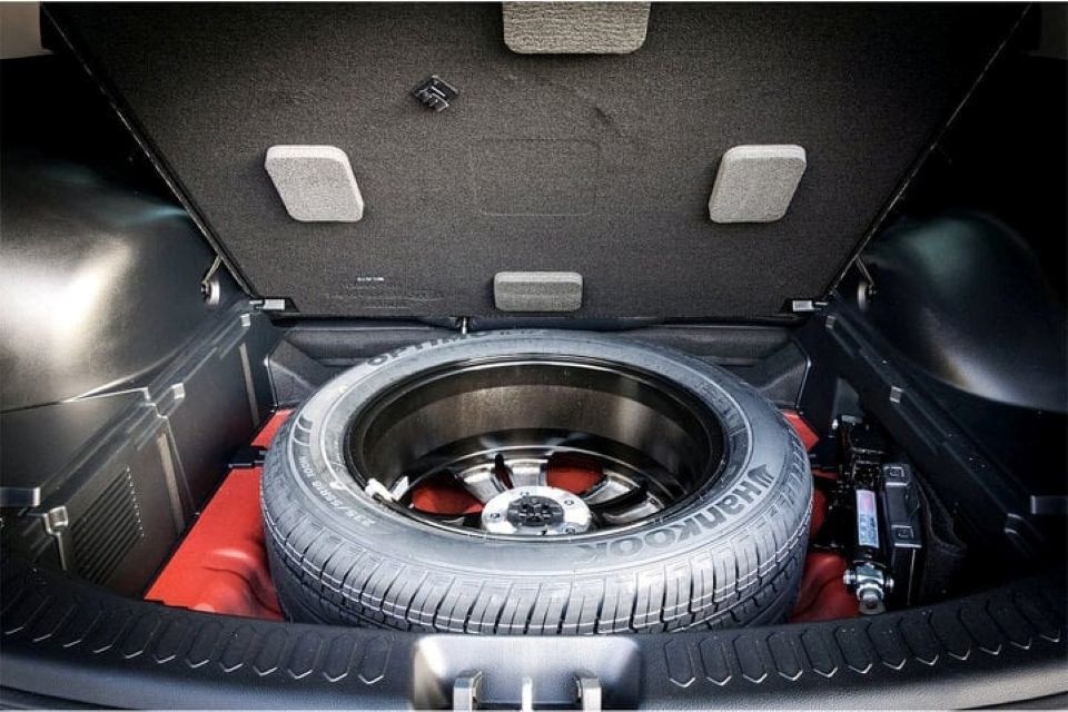 Cách khắc phục nước vào khoang lốp dự phòng