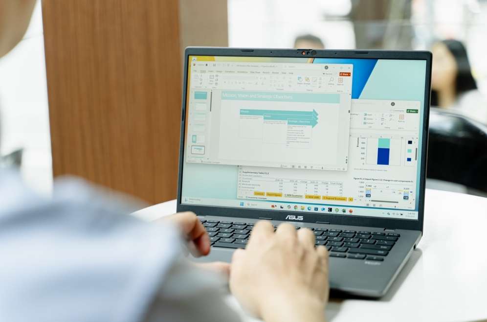 Vivobook S14
